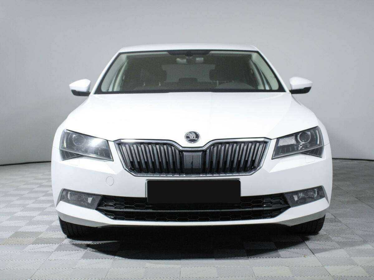 Skoda Superb б/у, 2017, Роботизированная. Фото: #1