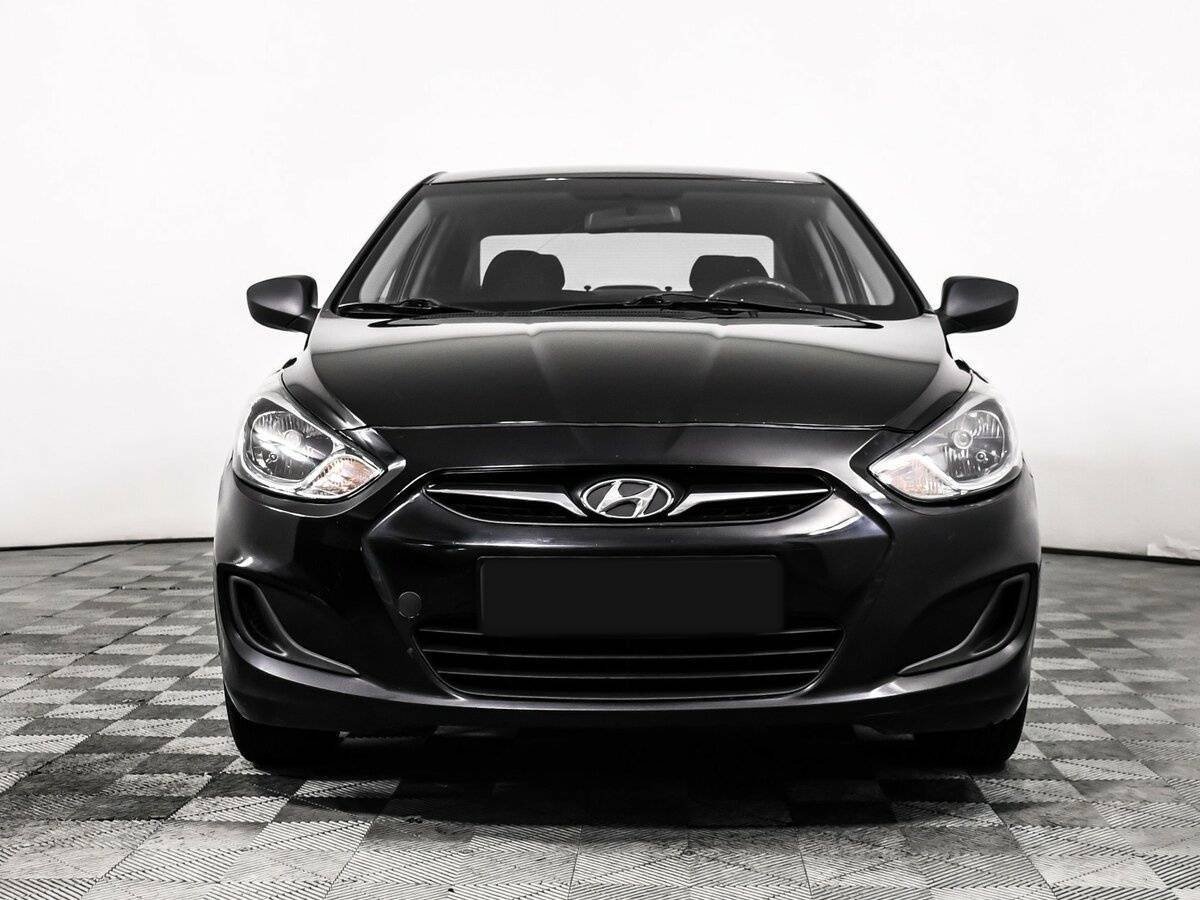 Hyundai Solaris б/у, 2012, Механическая. Фото: #1