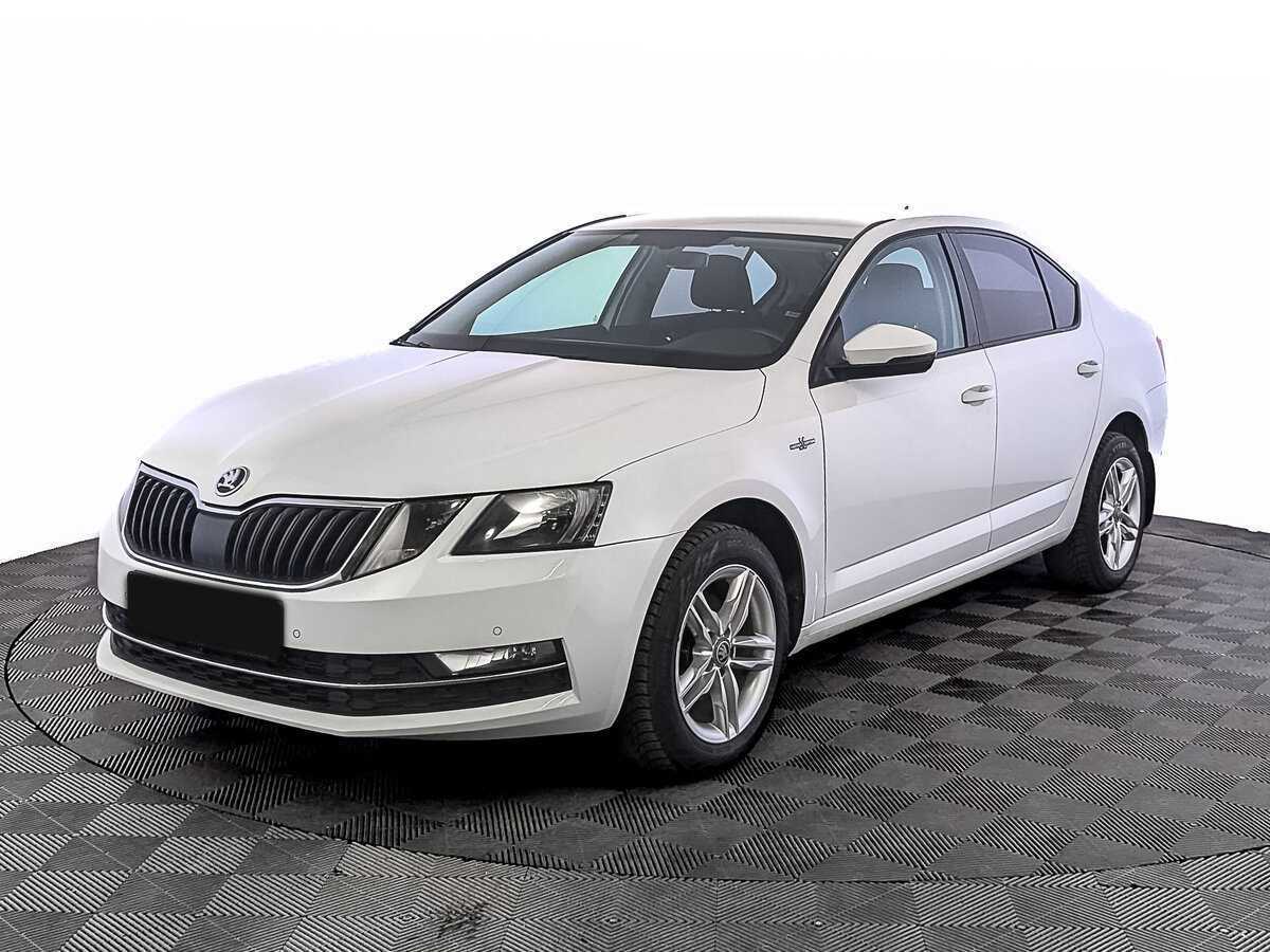 Skoda Octavia б/у, 2018, Роботизированная. Посмотреть фото