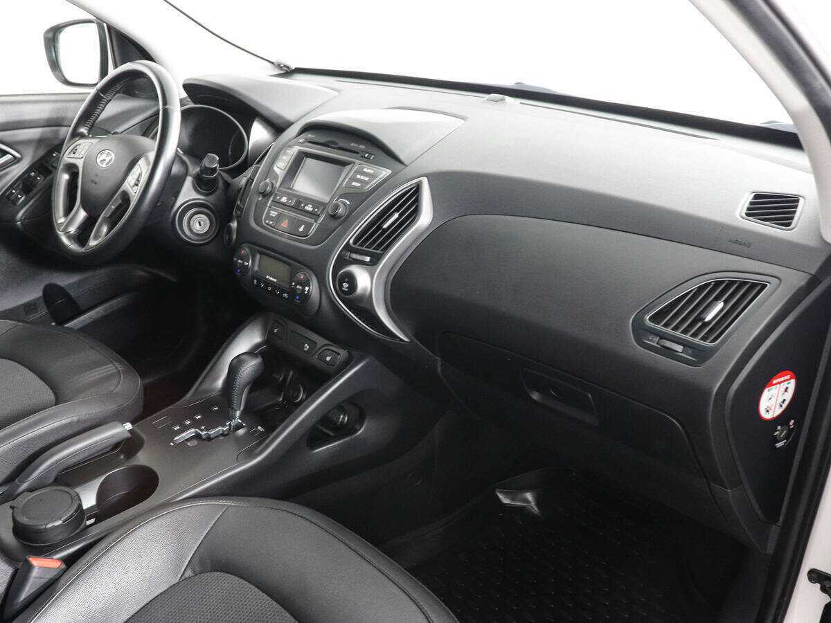 Hyundai ix35 б/у, 2015, Автоматическая. Фото: #9