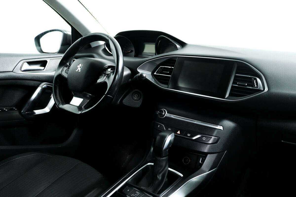Peugeot 308 б/у, 2014, Автоматическая. Фото: #8