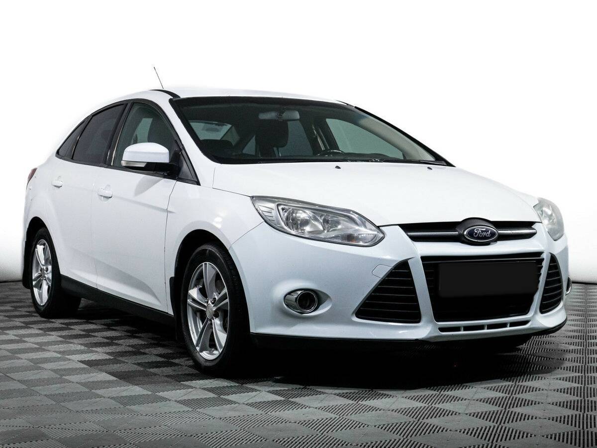Ford Focus б/у, 2012, Механическая. Фото: #2
