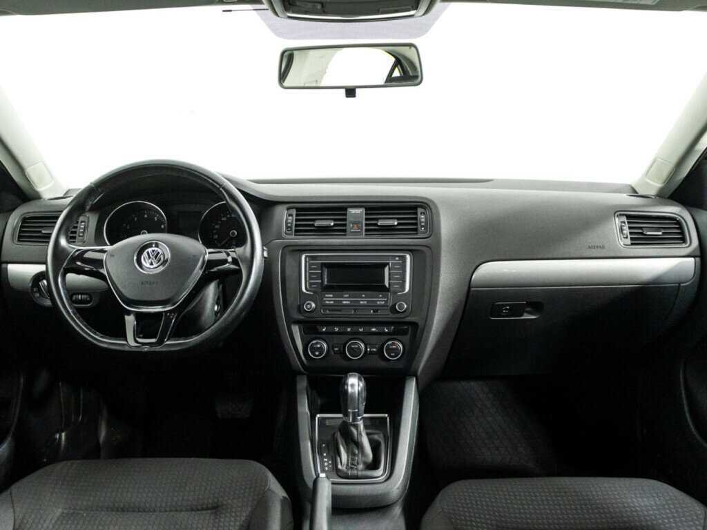 Volkswagen Jetta б/у, 2016, Механическая. Фото: #12