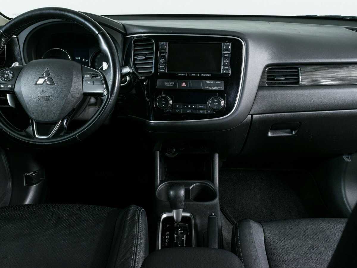 Mitsubishi Outlander б/у, 2015, Вариатор. Фото: #8