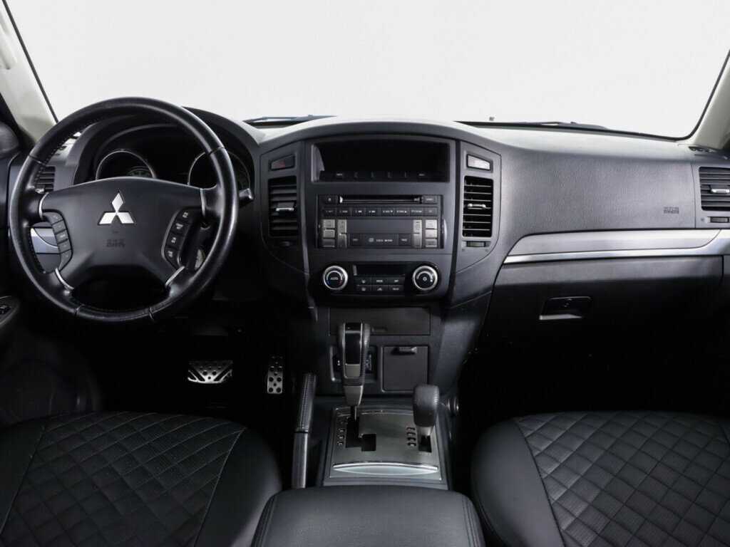 Mitsubishi Pajero б/у, 2013, Автоматическая. Фото: #14