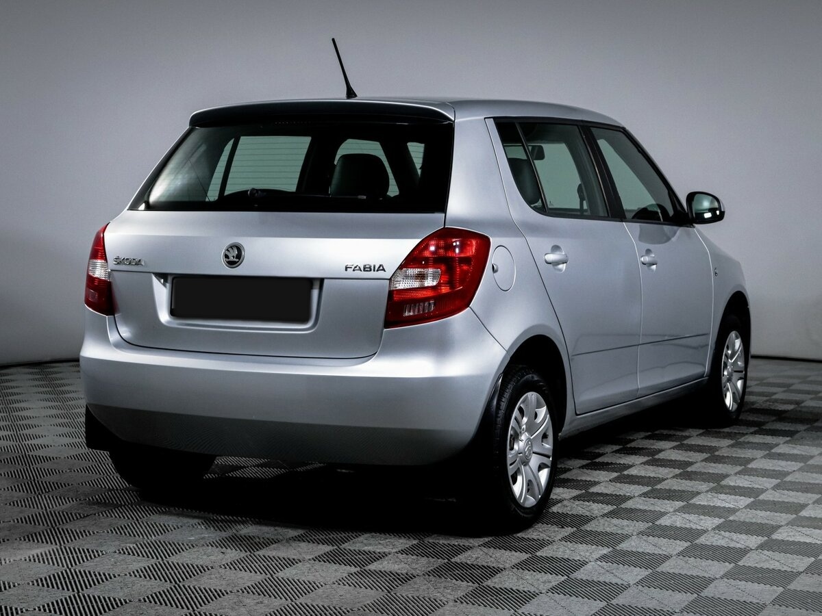 Skoda Fabia б/у, 2014, Автоматическая. Фото: #3