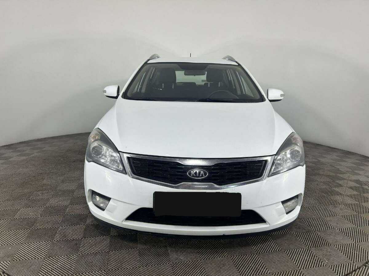 Kia Ceed б/у, 2012, Автоматическая. Фото: #1
