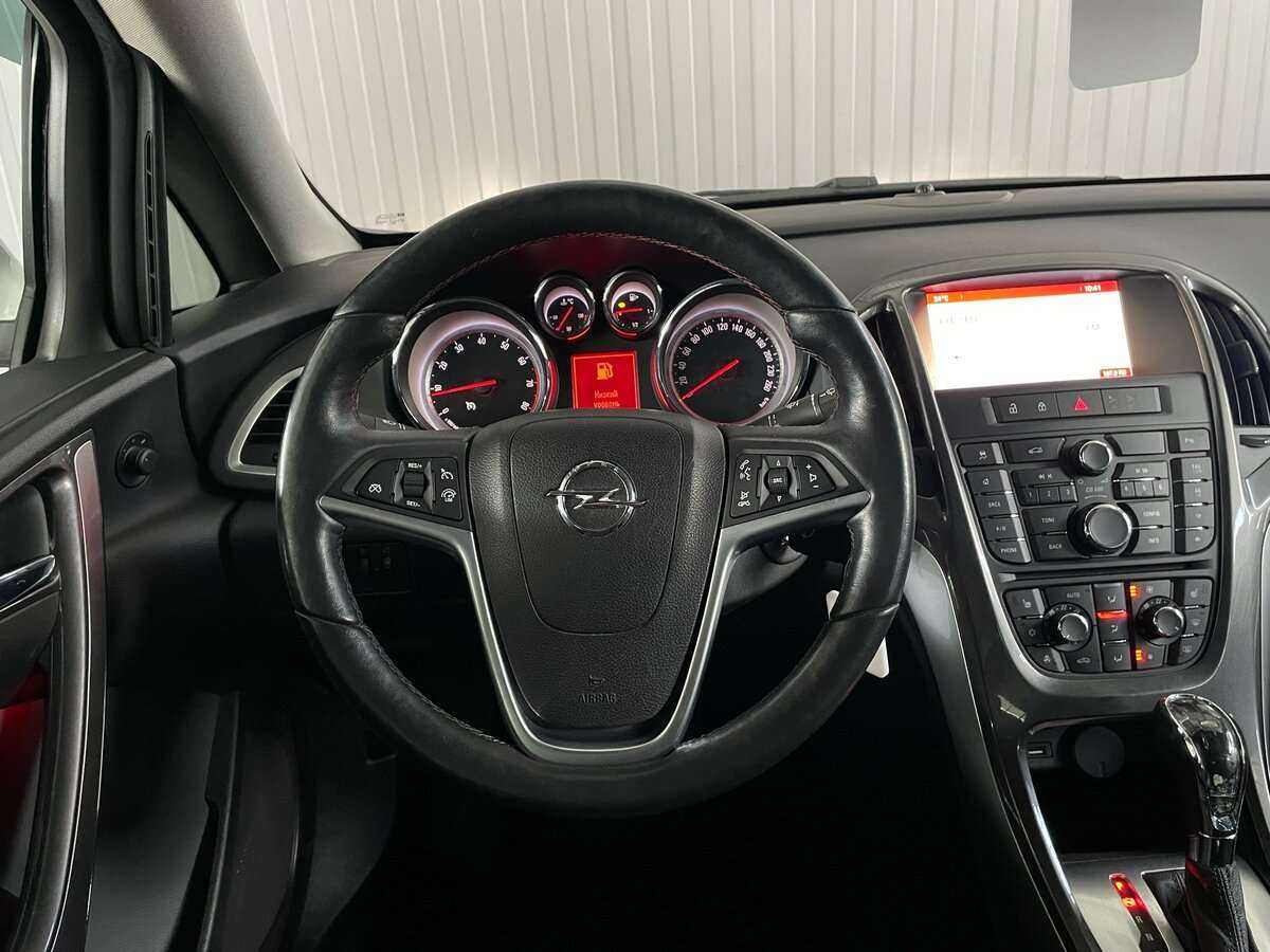 Opel Astra б/у, 2014, Автоматическая. Фото: #9