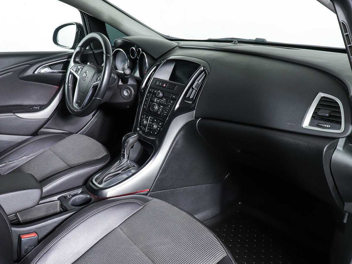 Opel Astra б/у, 2013, Автоматическая. Фото: #7