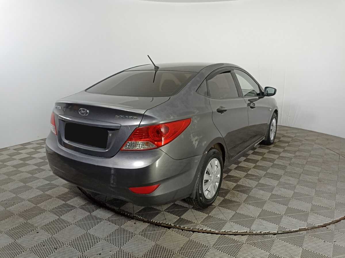 Hyundai Solaris б/у, 2013, Механическая. Фото: #3