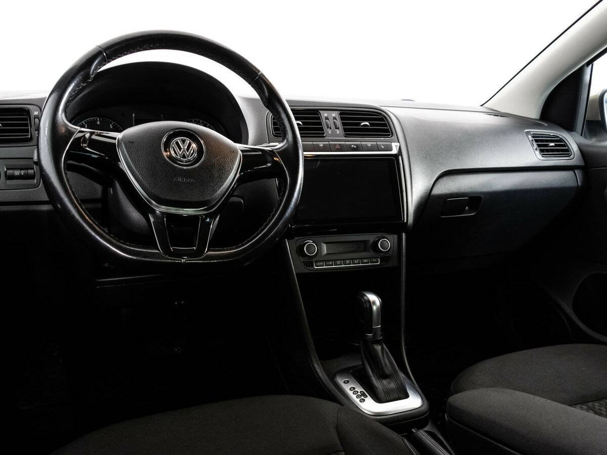 Volkswagen Polo б/у, 2017, Автоматическая. Фото: #8