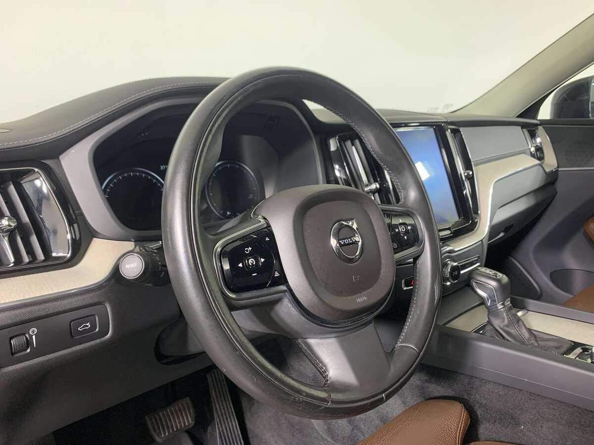 Volvo XC60 б/у, 2019, Автоматическая. Фото: #8