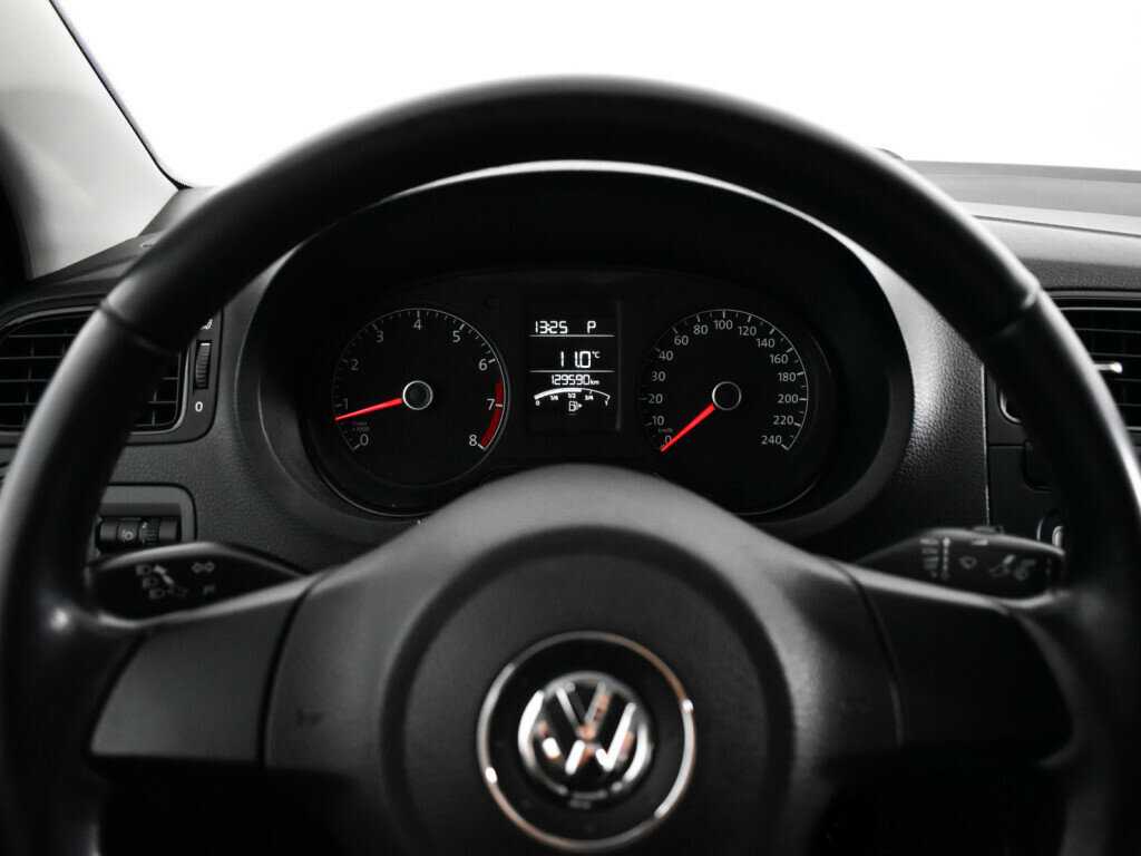 Volkswagen Polo б/у, 2015, Автоматическая. Фото: #10