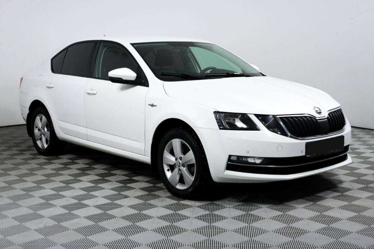 Skoda Octavia б/у, 2019, Роботизированная. Фото: #2