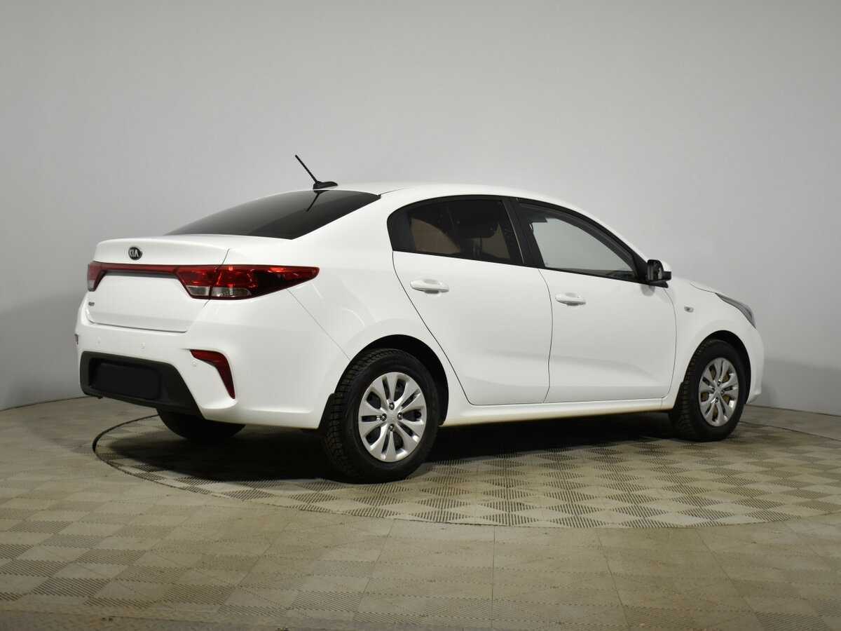 Kia Rio б/у, 2017, Автоматическая. Фото: #4