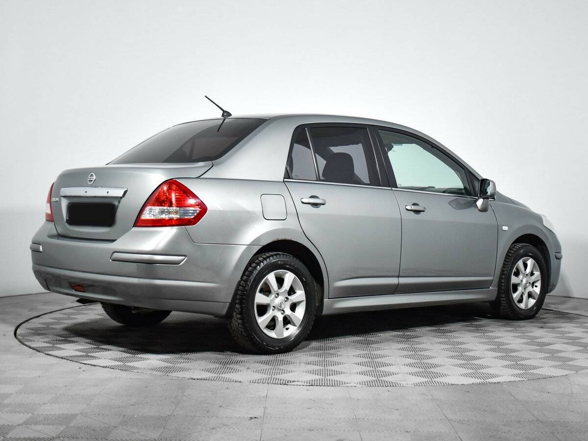 Nissan Tiida б/у, 2013, Механическая. Фото: #4