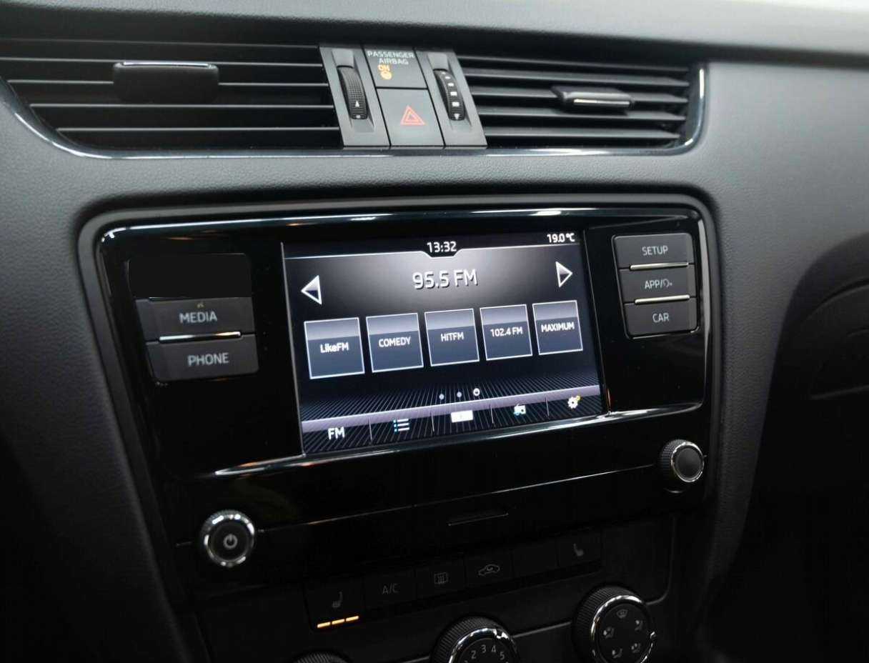 Skoda Octavia б/у, 2019, Механическая. Фото: #18