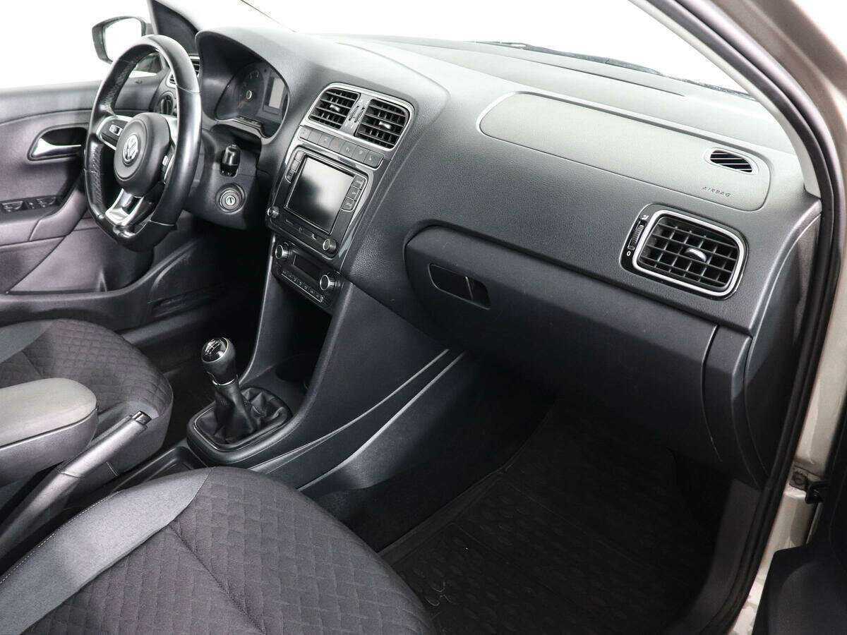 Volkswagen Polo б/у, 2018, Механическая. Фото: #8