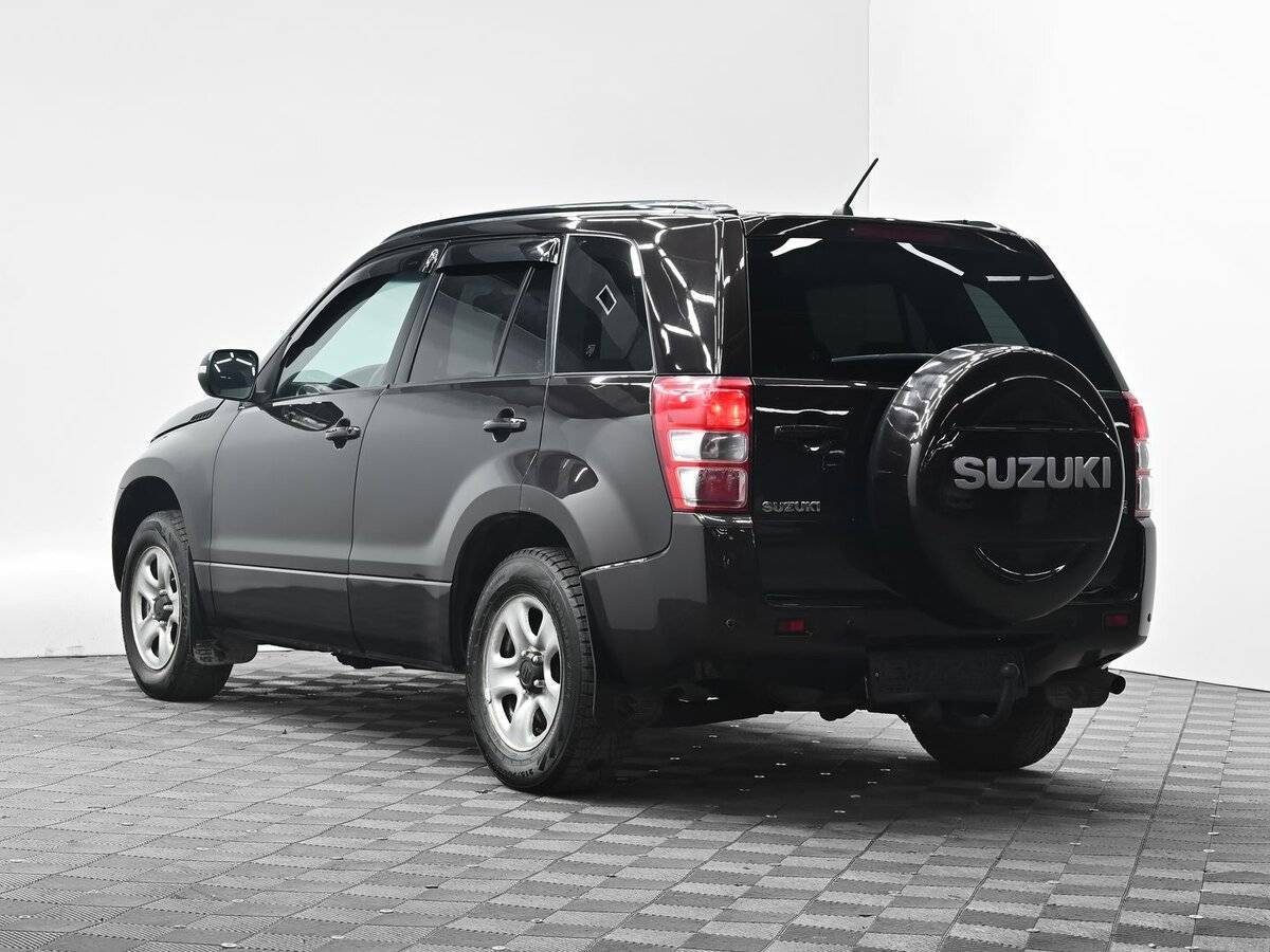 Suzuki Grand Vitara б/у, 2013, Автоматическая. Фото: #2