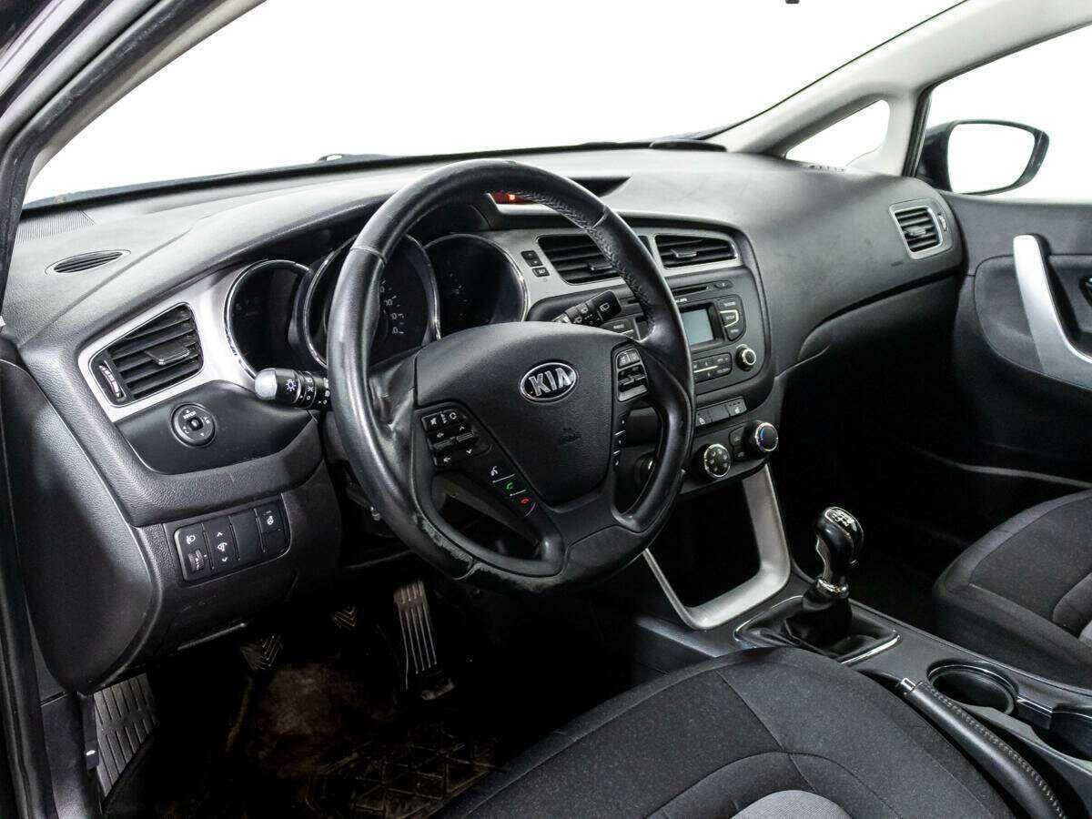 Kia Ceed б/у, 2014, Механическая. Фото: #10