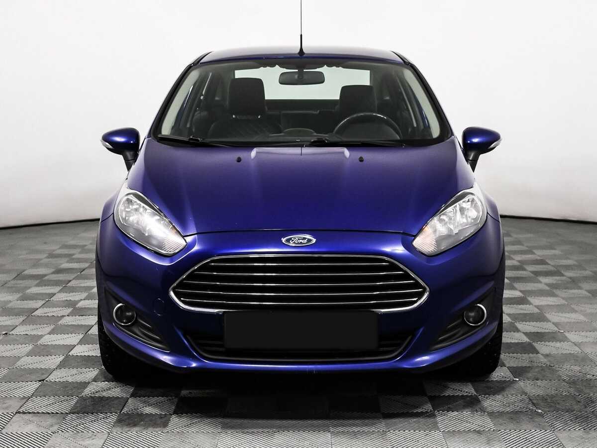 Ford Fiesta б/у, 2015, Механическая. Фото: #1