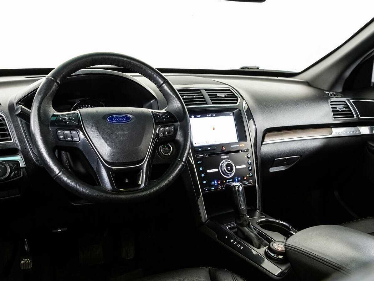 Ford Explorer б/у, 2016, Автоматическая. Фото: #8
