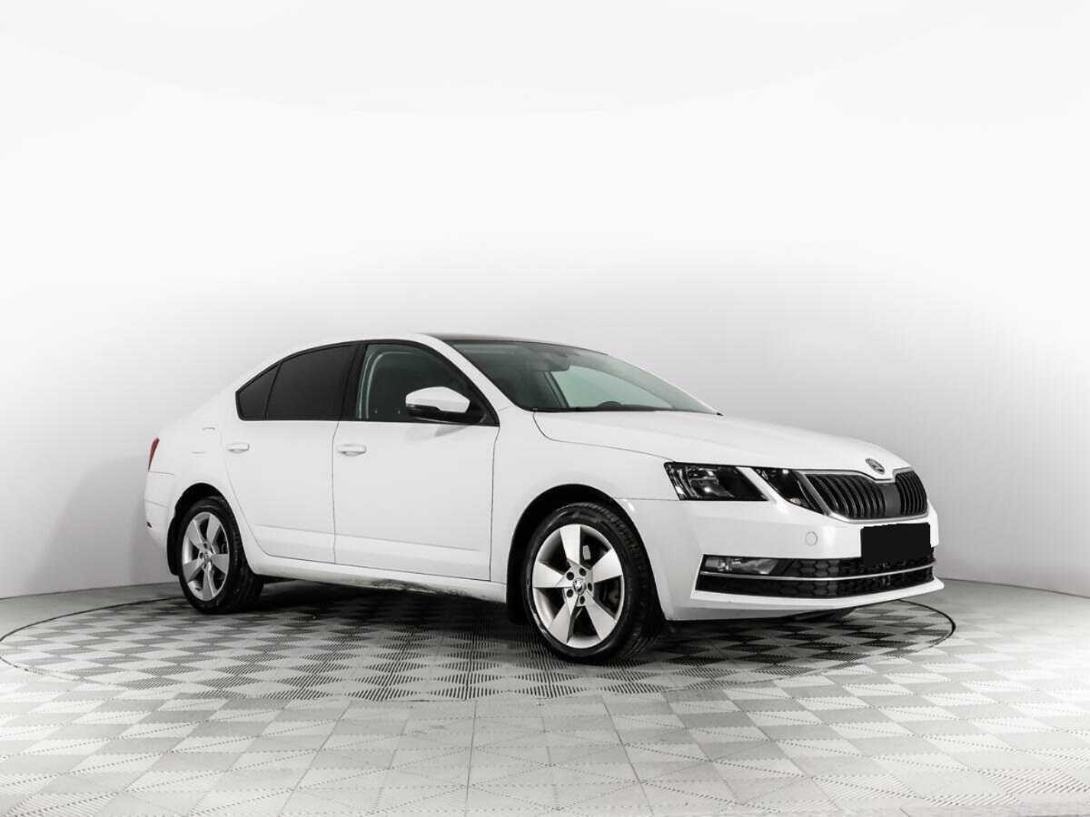 Skoda Octavia б/у, 2018, Роботизированная. Фото: #2