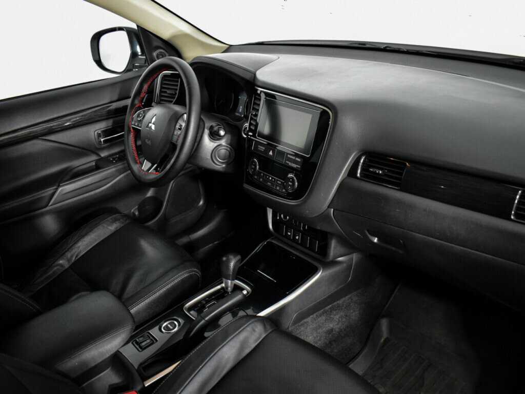 Mitsubishi Outlander б/у, 2017, Вариатор. Фото: #12