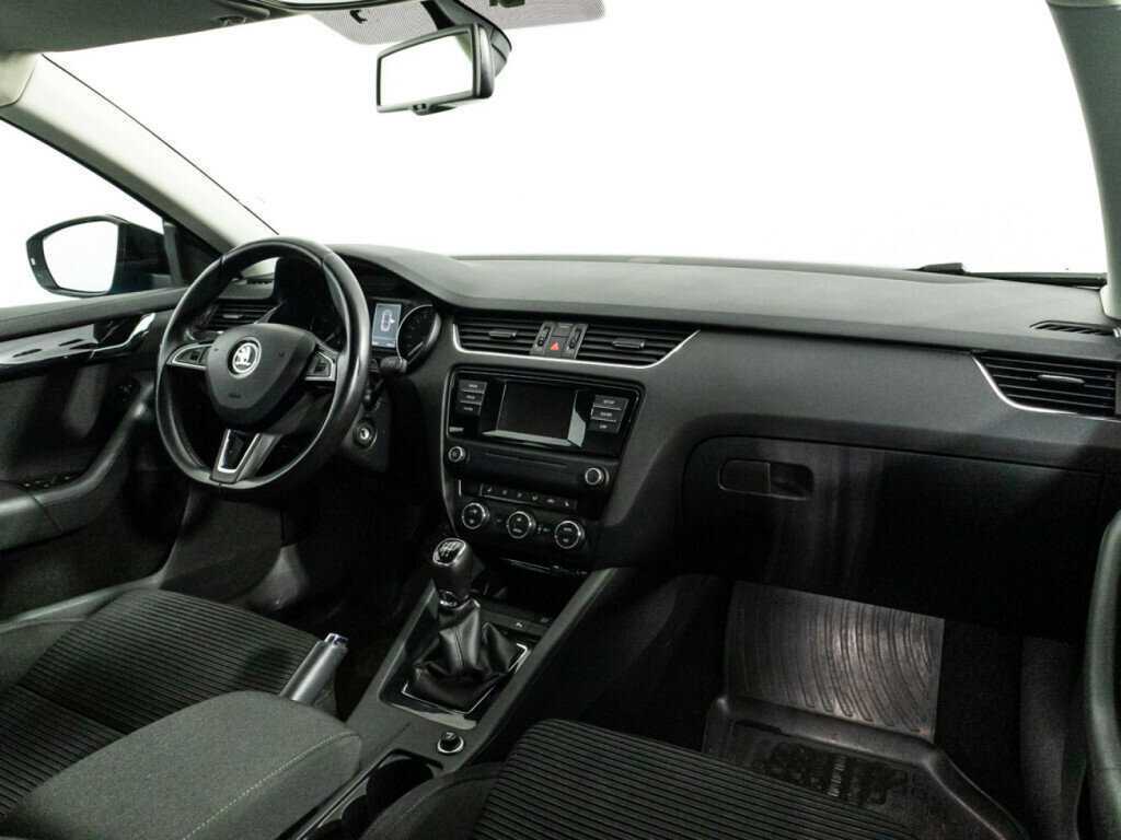 Skoda Octavia б/у, 2015, Механическая. Фото: #8