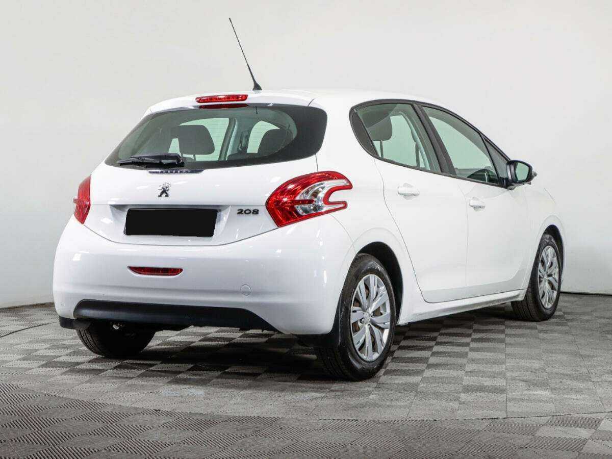 Peugeot 208 б/у, 2013, Автоматическая. Фото: #4