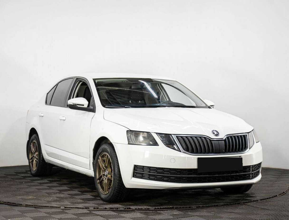 Skoda Octavia б/у, 2017, Автоматическая. Фото: #2