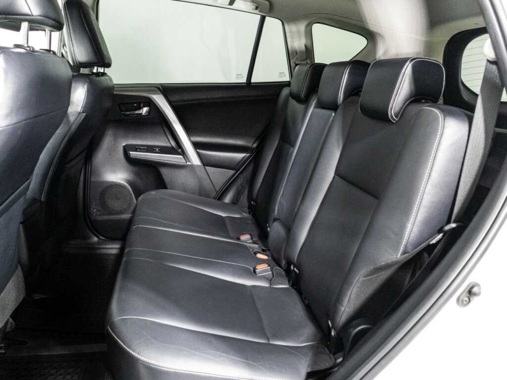 Toyota RAV4 б/у, 2017, Вариатор. Фото: #9