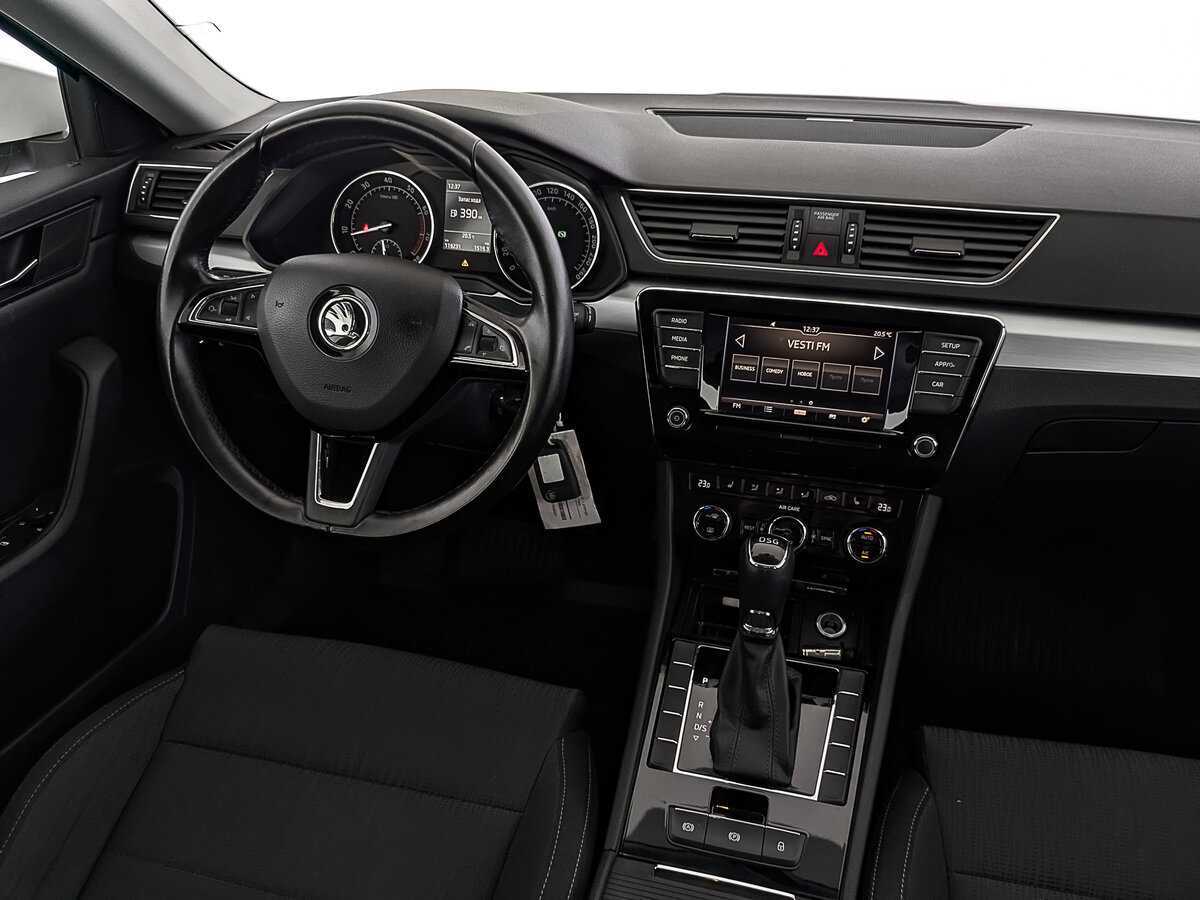 Skoda Superb б/у, 2017, Роботизированная. Фото: #29