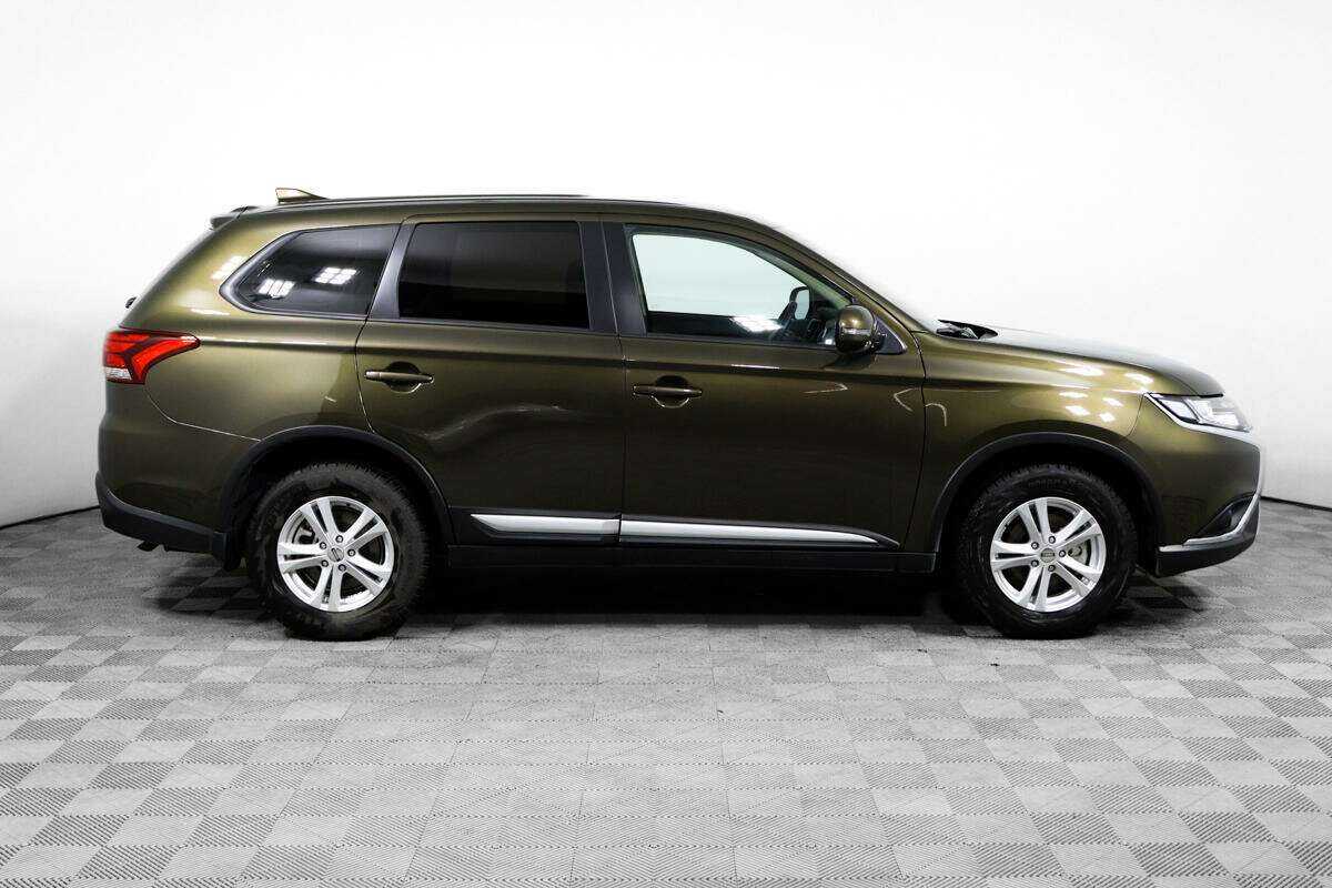 Mitsubishi Outlander б/у, 2020, Вариатор. Фото: #3
