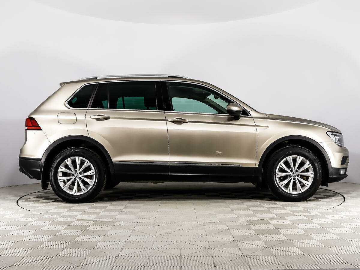 Volkswagen Tiguan б/у, 2017, Роботизированная. Фото: #3