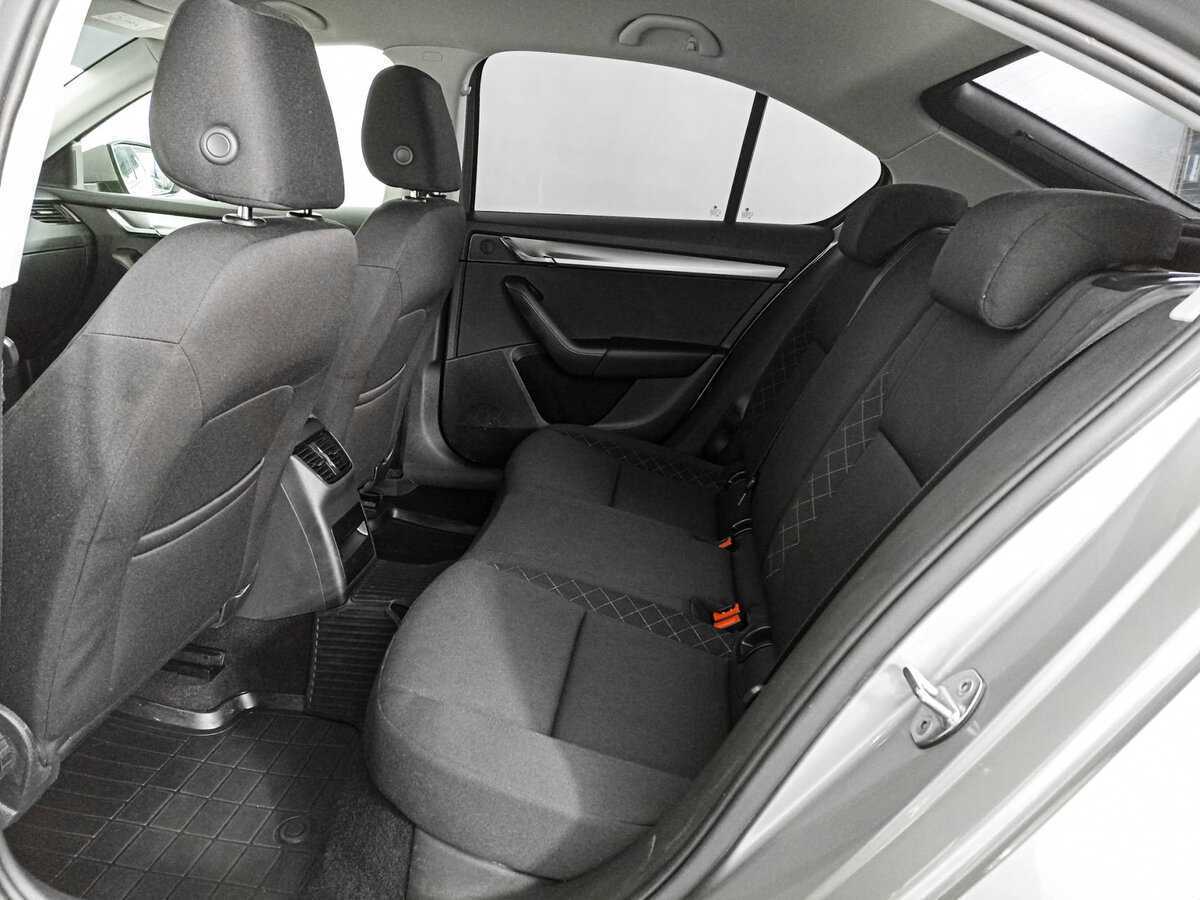Skoda Octavia б/у, 2019, Механическая. Фото: #9