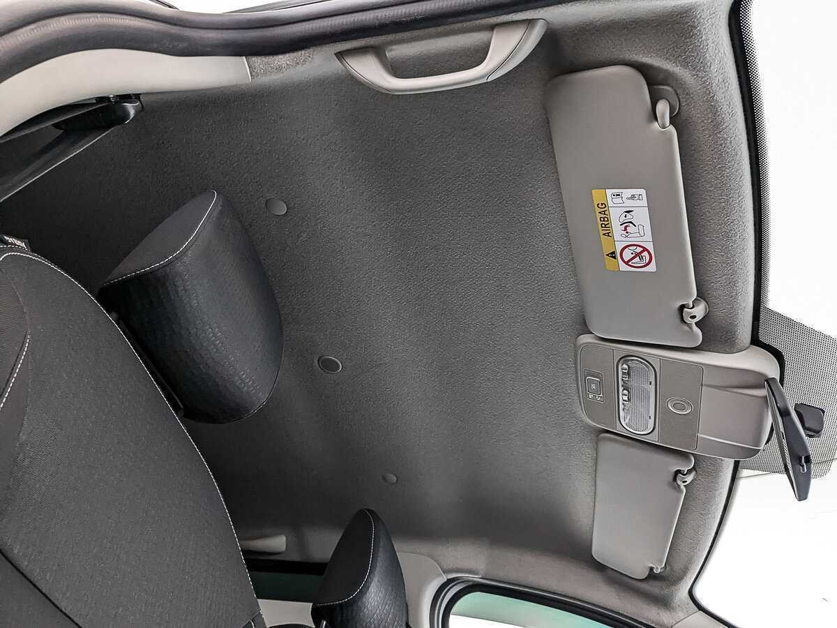 Nissan Terrano б/у, 2021, Механическая. Фото: #21