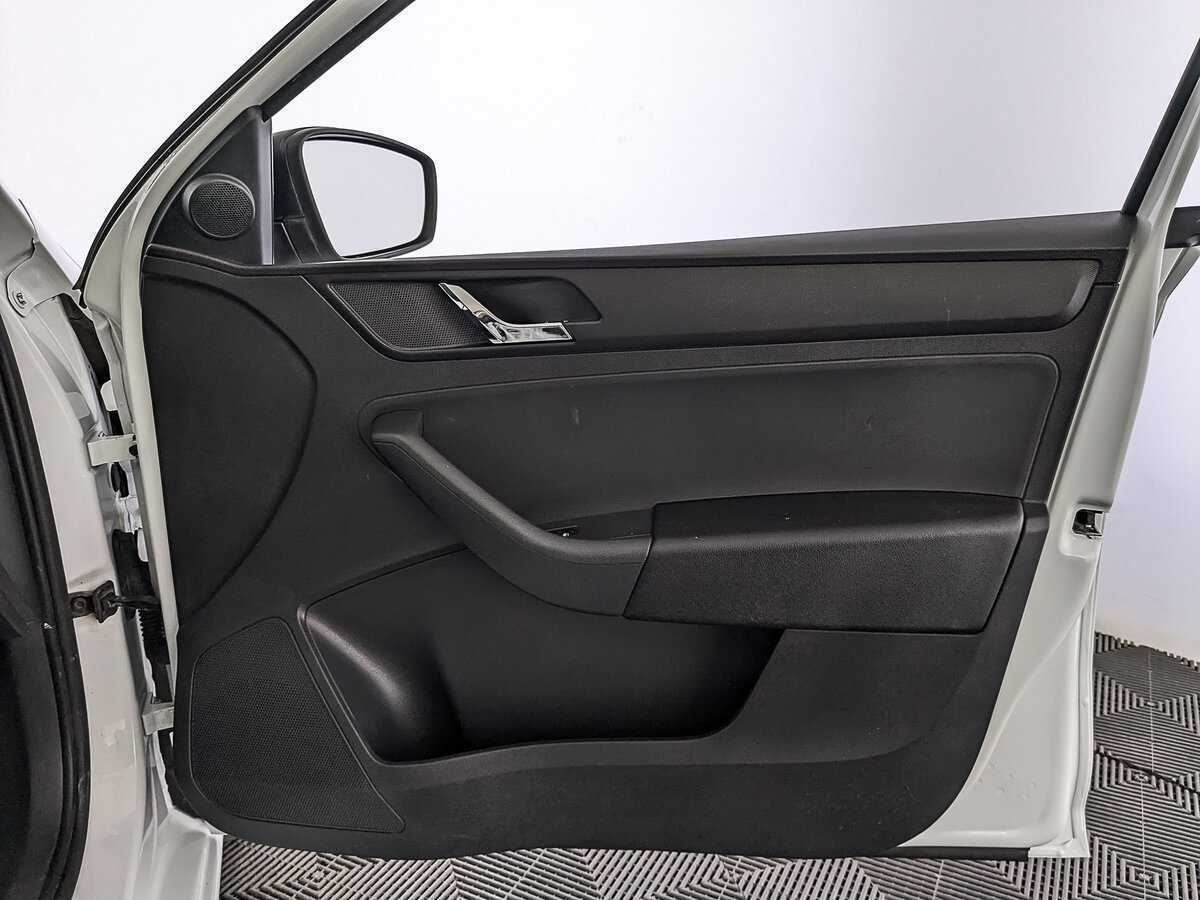 Skoda Rapid б/у, 2017, Механическая. Фото: #24