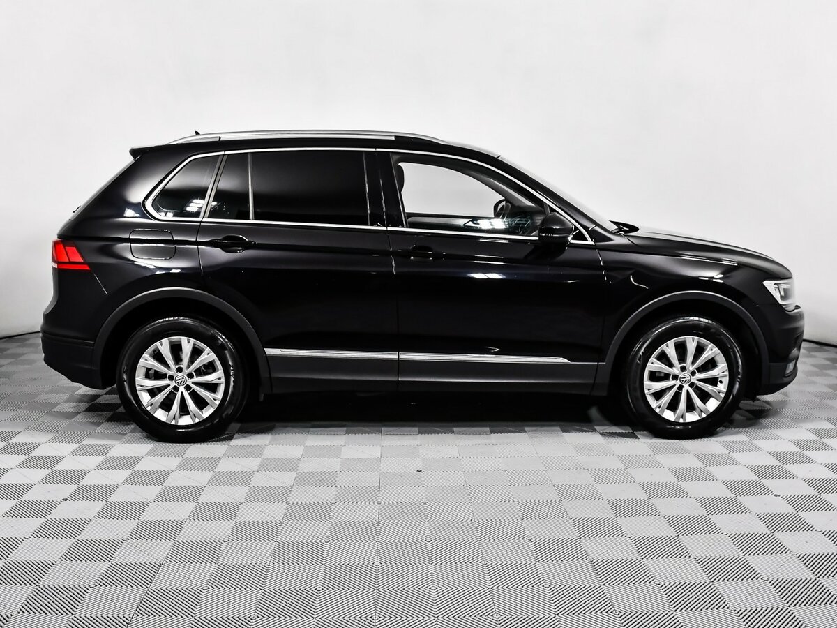 Volkswagen Tiguan б/у, 2017, Роботизированная. Фото: #3