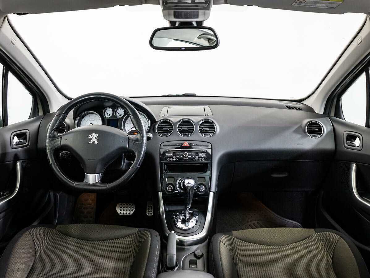 Peugeot 308 б/у, 2013, Автоматическая. Фото: #12