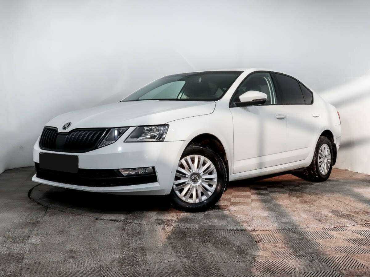 Skoda Octavia б/у, 2018, Механическая. Фото: #0