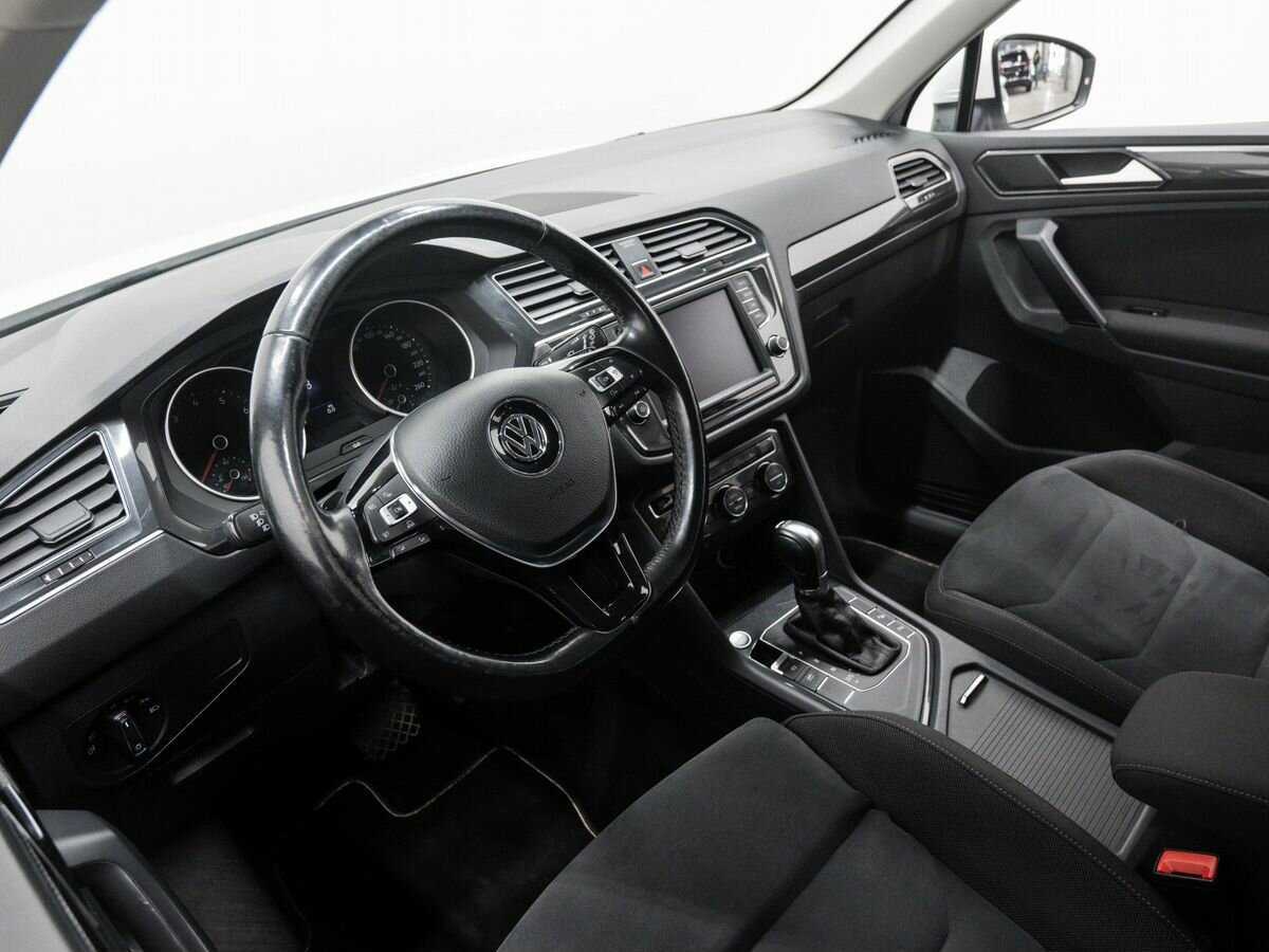 Volkswagen Tiguan б/у, 2017, Роботизированная. Фото: #14
