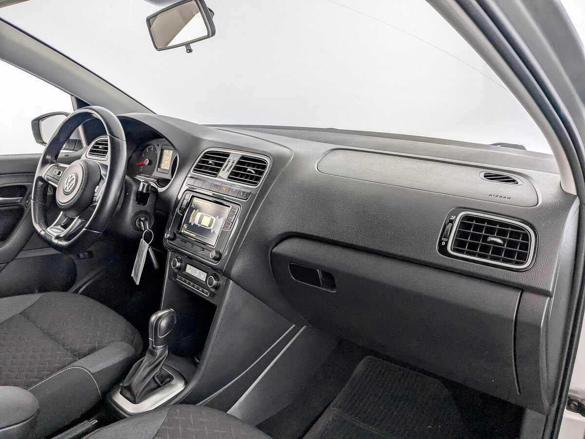 Volkswagen Polo б/у, 2019, Автоматическая. Фото: #10