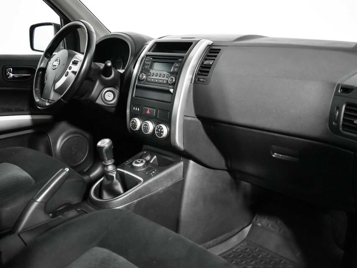 Nissan X-Trail б/у, 2013, Механическая. Фото: #8