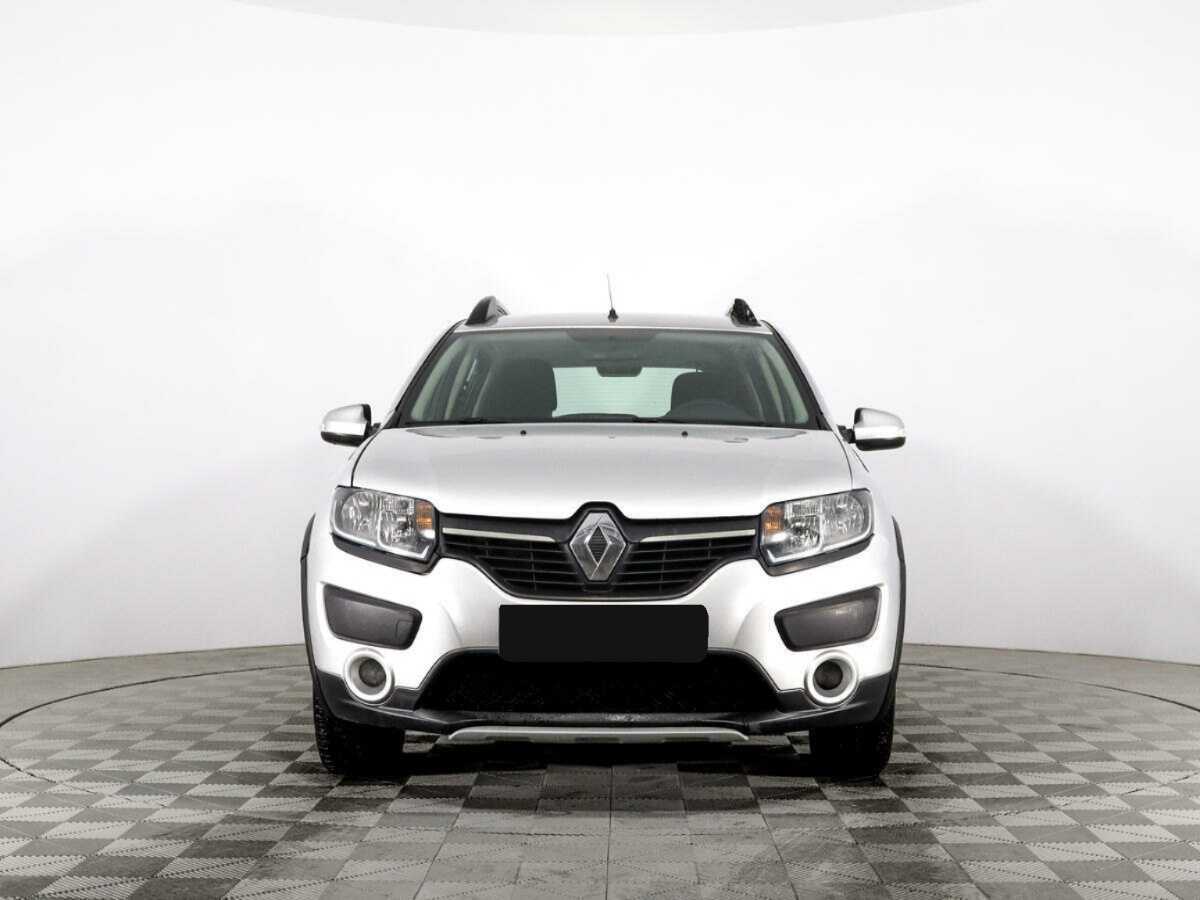 Renault Sandero б/у, 2017, Механическая. Фото: #1