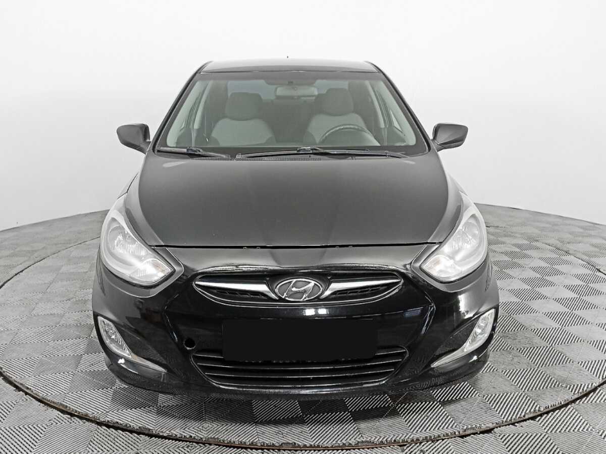 Hyundai Solaris б/у, 2013, Автоматическая. Фото: #1