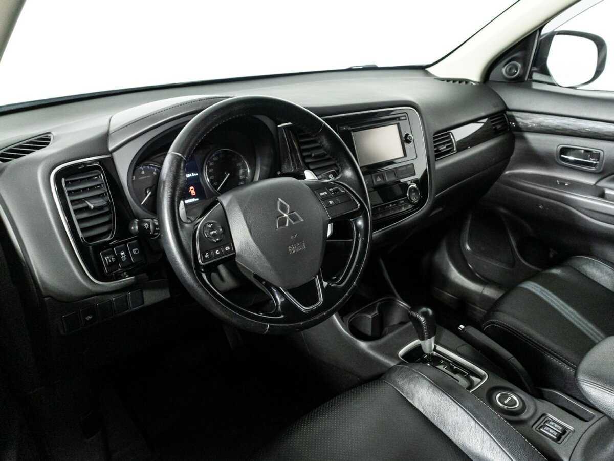 Mitsubishi Outlander б/у, 2015, Вариатор. Фото: #10
