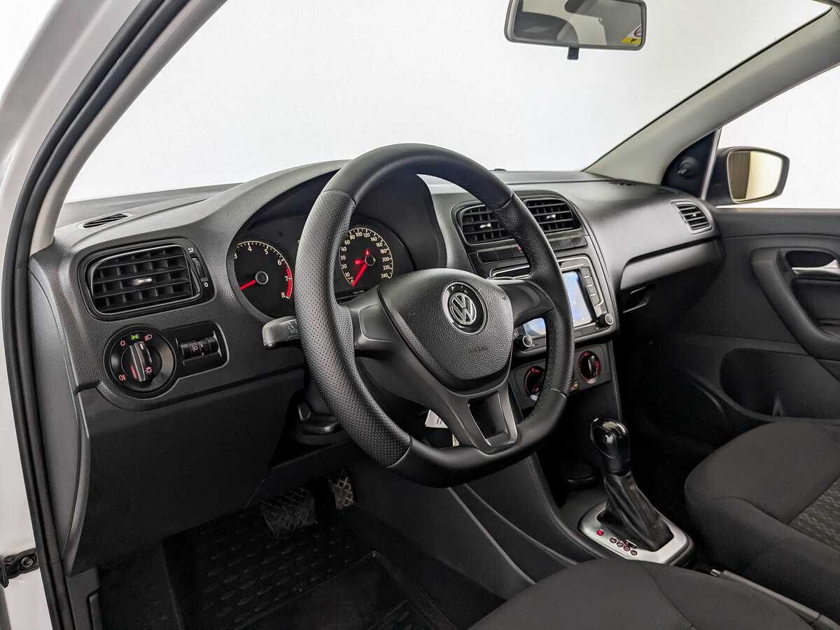 Volkswagen Polo б/у, 2020, Автоматическая. Фото: #15