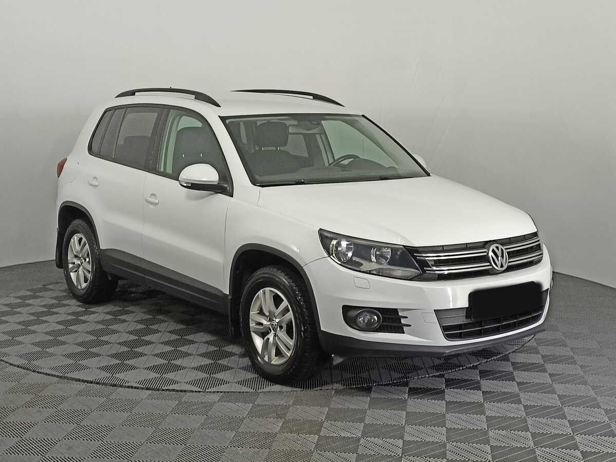 Volkswagen Tiguan б/у, 2014, Роботизированная. Фото: #2