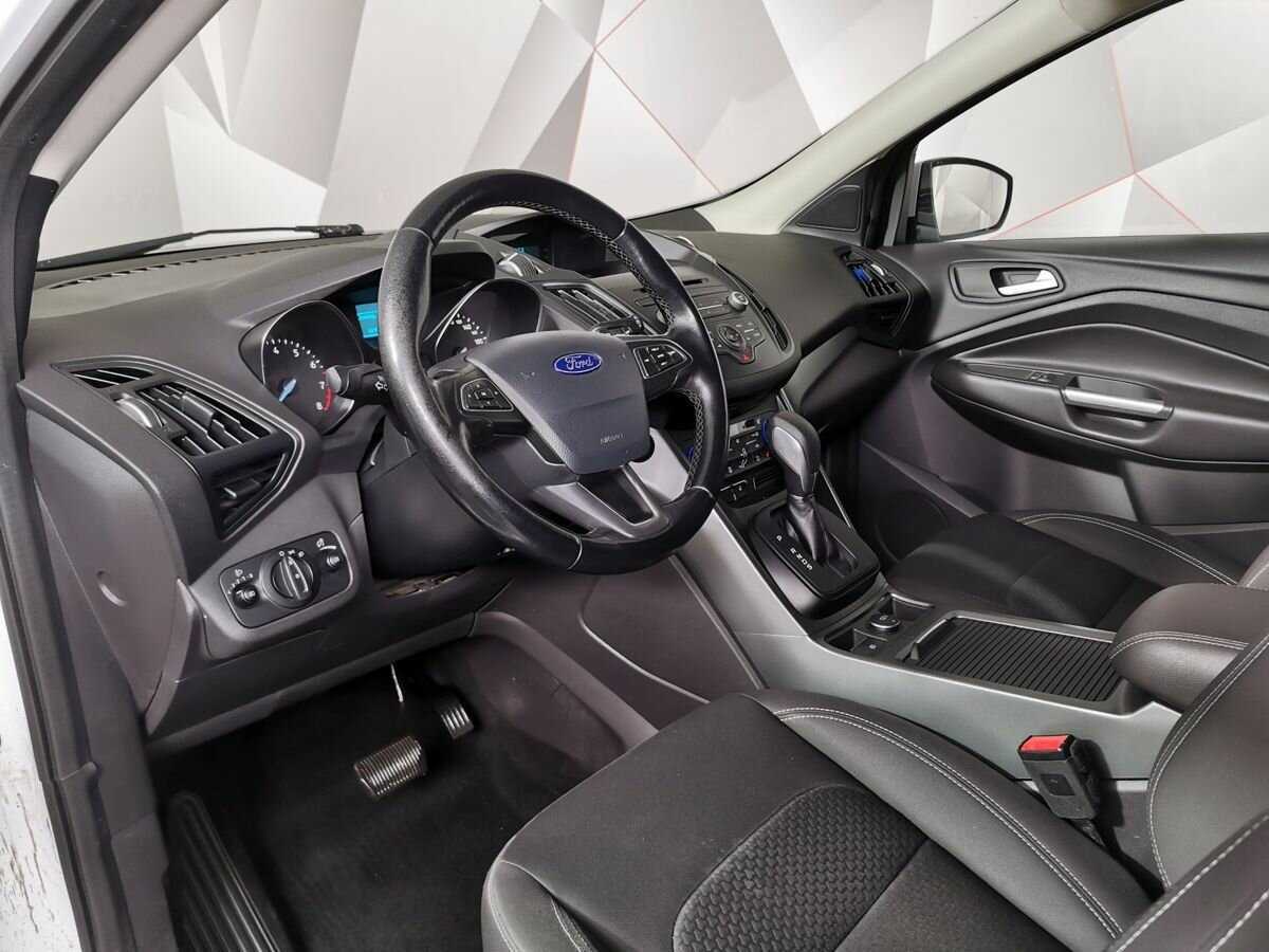 Ford Kuga б/у, 2017, Автоматическая. Фото: #13